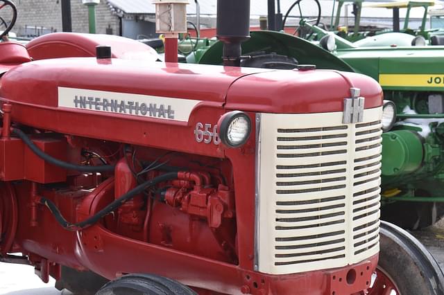 Image of International Harvester 650 equipment image 1