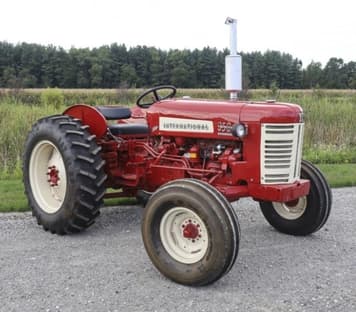 Main image International Harvester 350