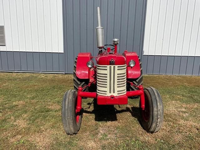 Image of International Harvester 350 equipment image 1