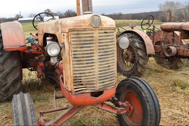 Image of J.I. Case 600 equipment image 3