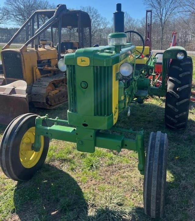 Image of John Deere 420 equipment image 1
