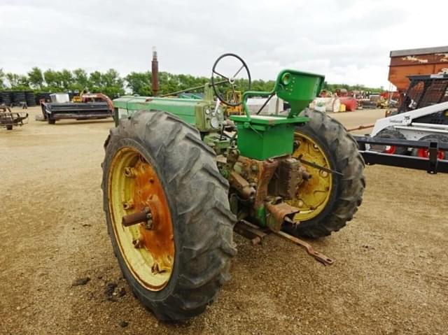 Image of John Deere 520 equipment image 3