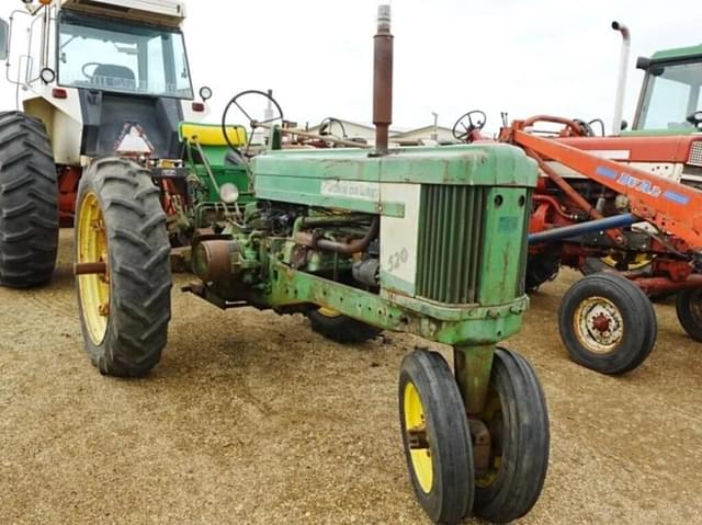 Image of John Deere 520 equipment image 1