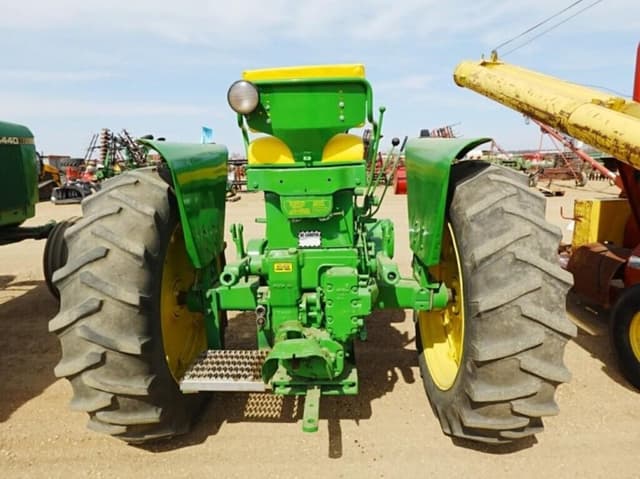 Image of John Deere 720 equipment image 2