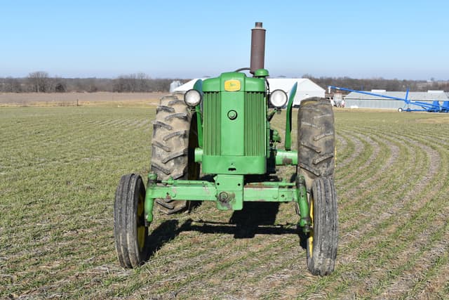 Image of John Deere 420W equipment image 2