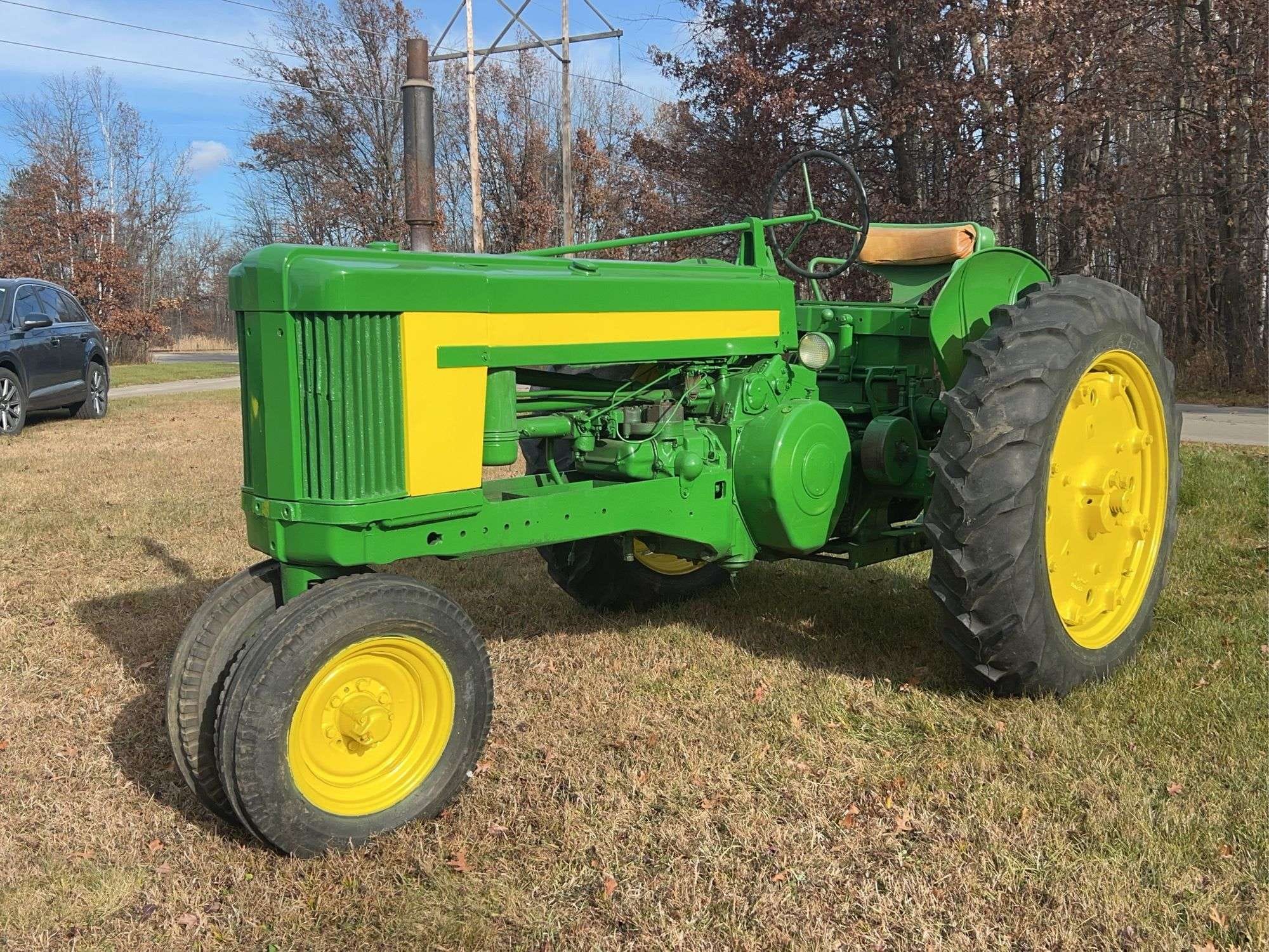 1957 John Deere 520 Equipment Image0
