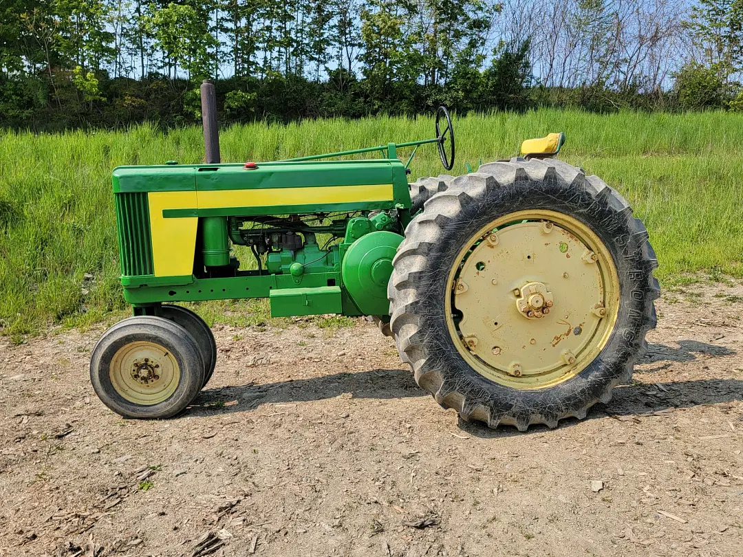 Image of John Deere 620 Primary image