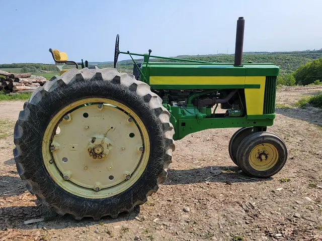 Image of John Deere 620 equipment image 2