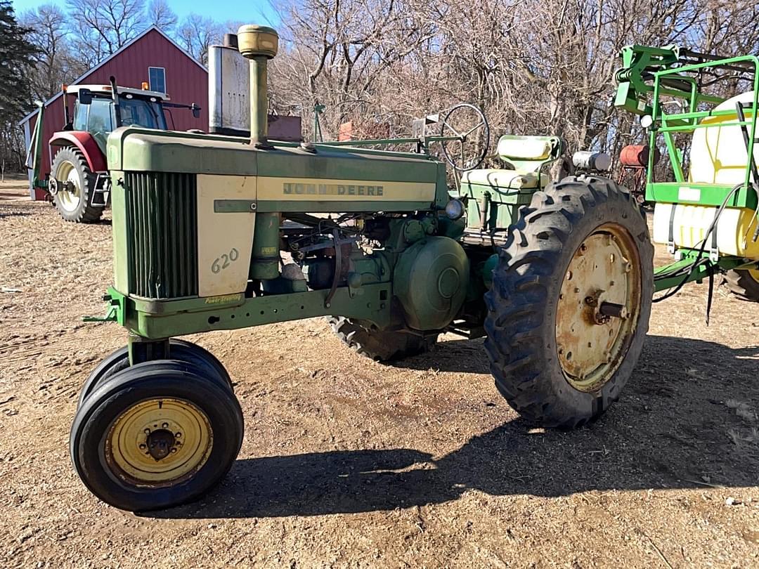 Image of John Deere 620 Primary image