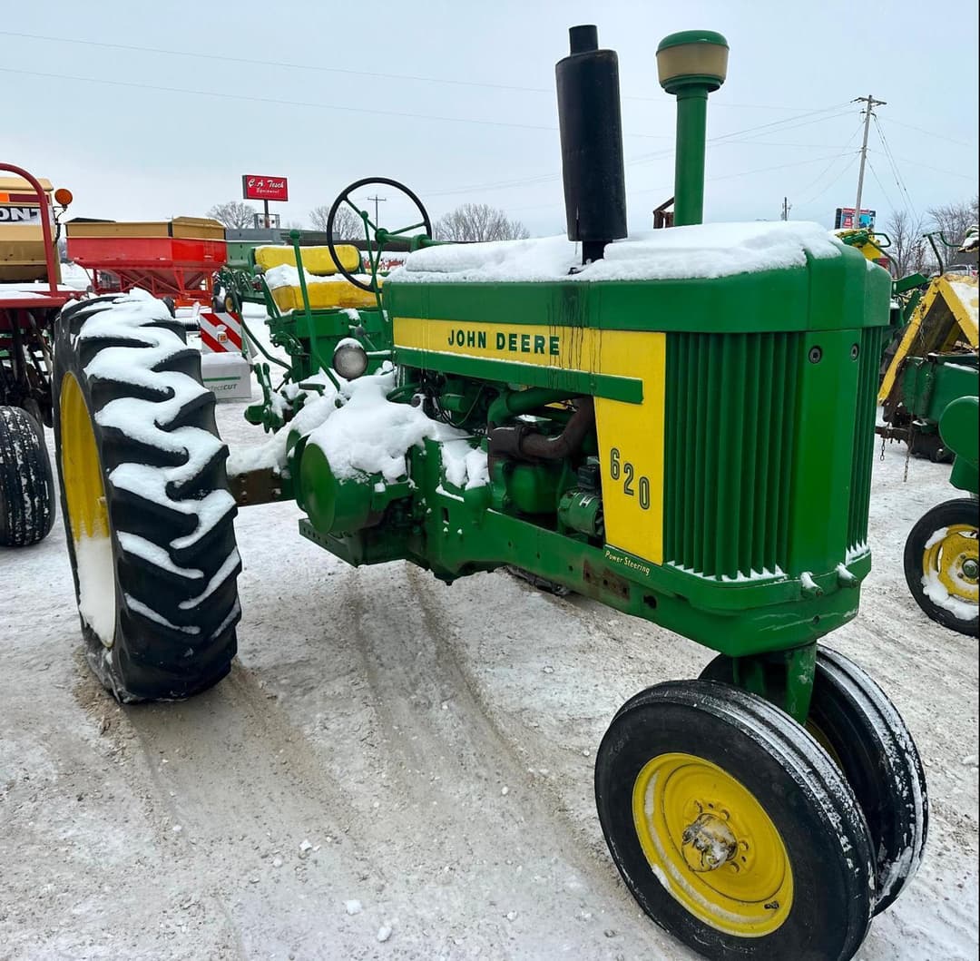 Image of John Deere 620 Primary image