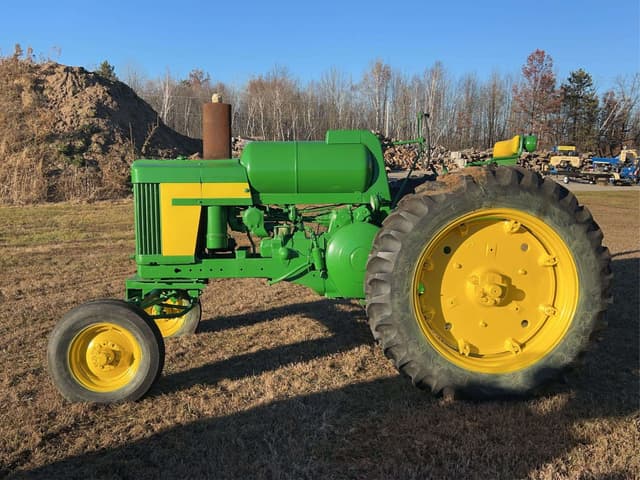 Image of John Deere 620 equipment image 1