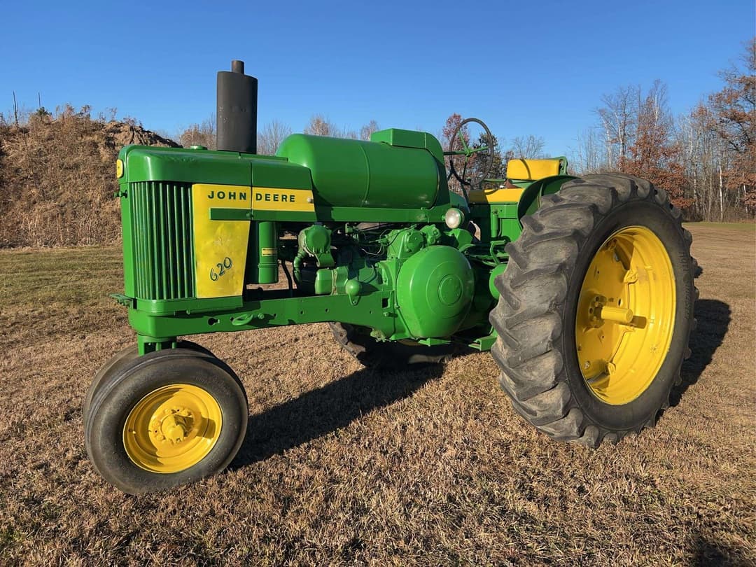 Image of John Deere 620 Primary image