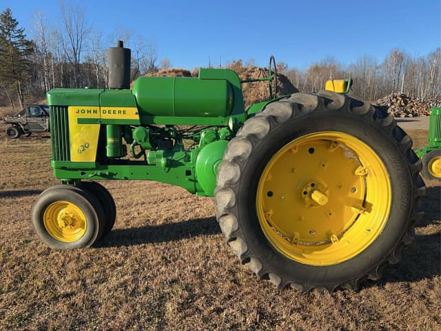 Image of John Deere 620 equipment image 1