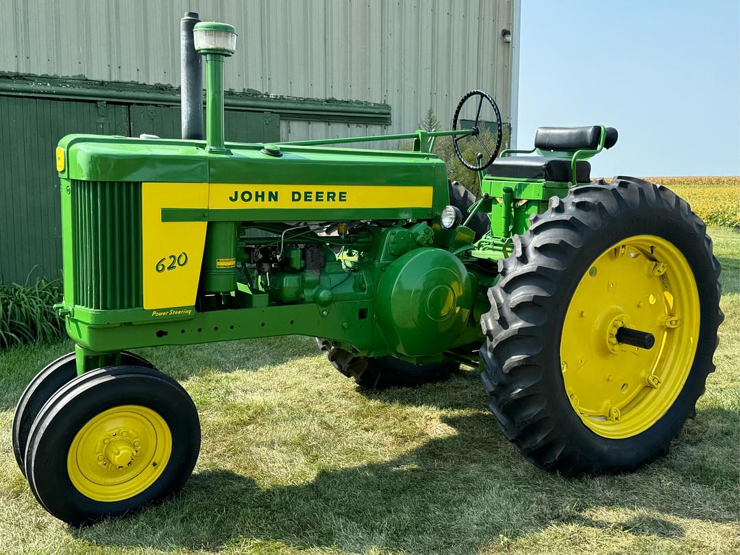 Image of John Deere 620 Primary image