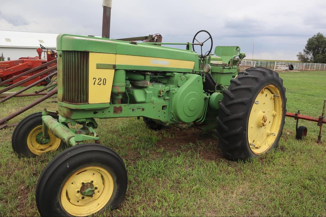Image of John Deere 720 Primary image