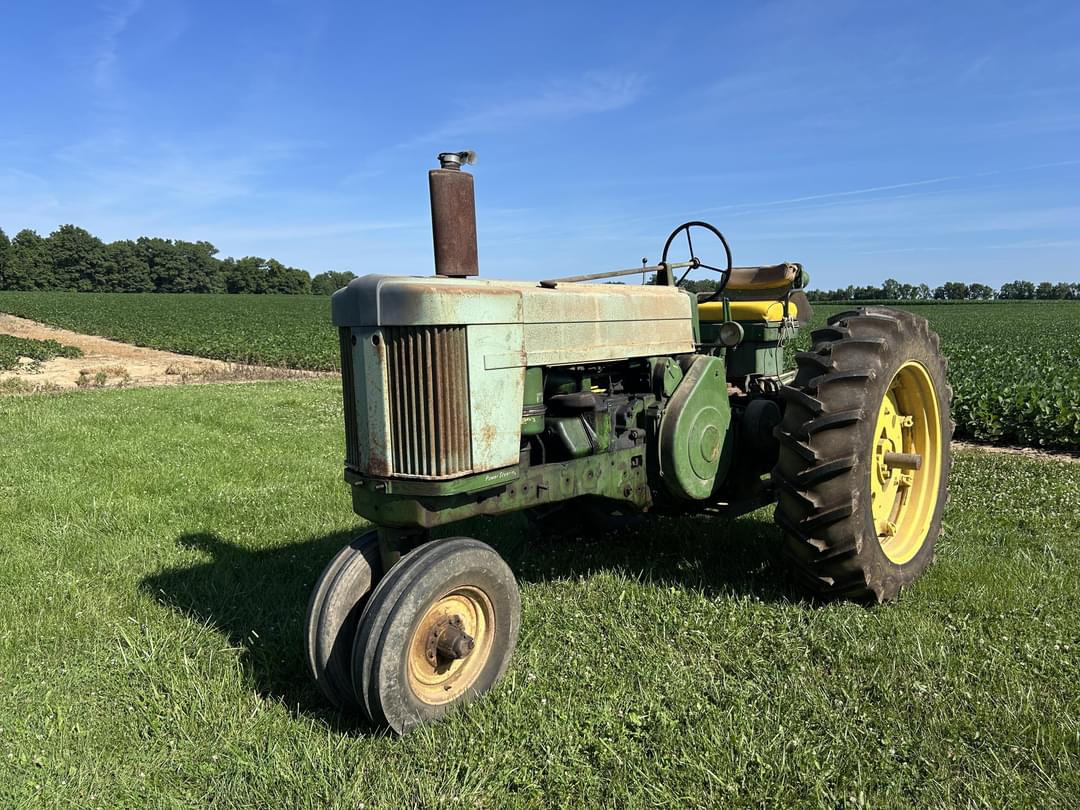 Image of John Deere 720 Primary image