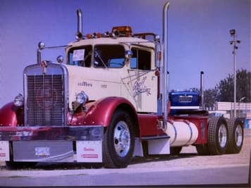 Main image Kenworth W923
