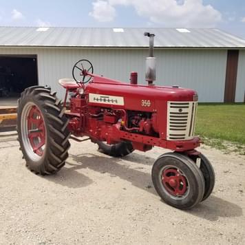 Main image Farmall 350