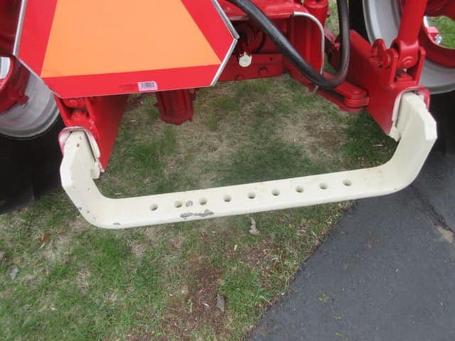 Image of Farmall 350 equipment image 4
