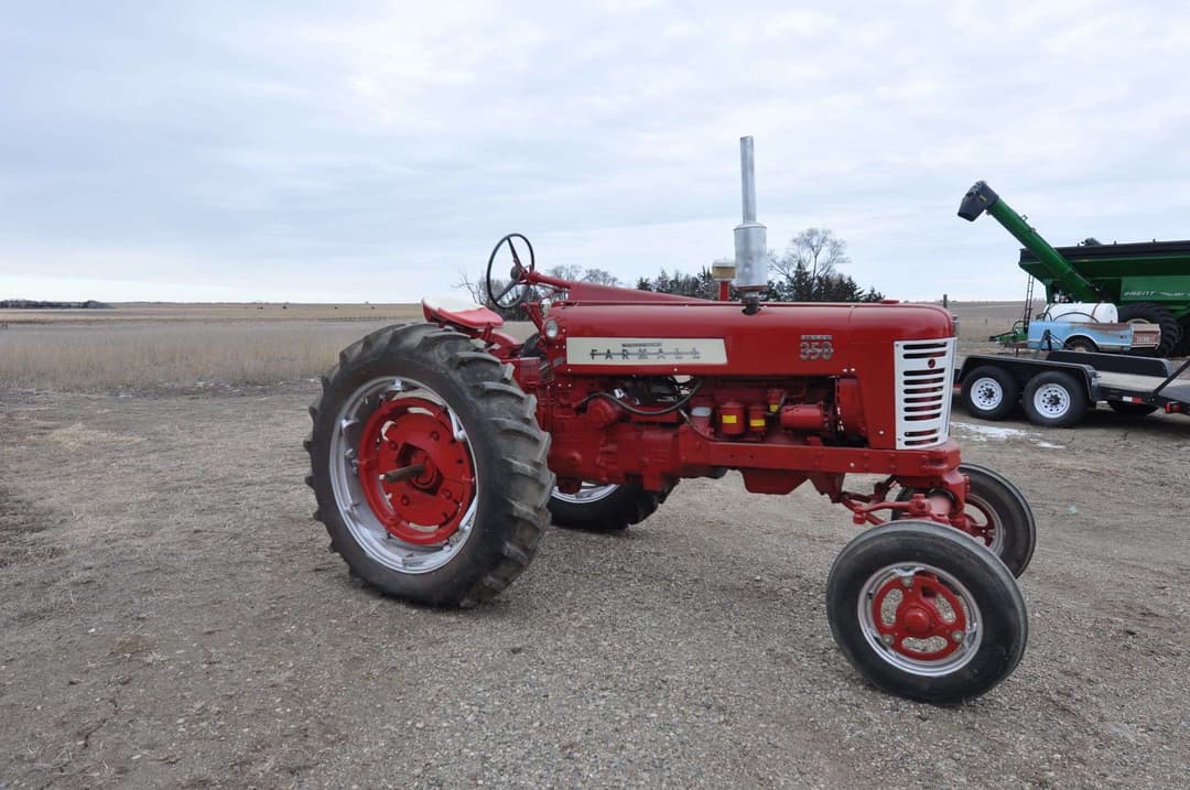 Image of Farmall 350 Primary image