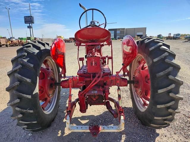 Image of Farmall 350 equipment image 4