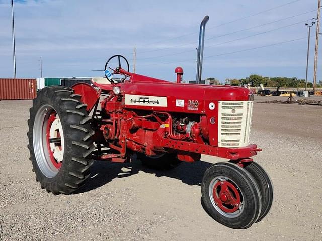 Image of Farmall 350 equipment image 1