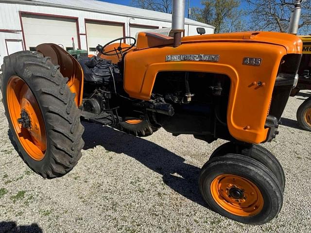 Image of Minneapolis-Moline 445 equipment image 1