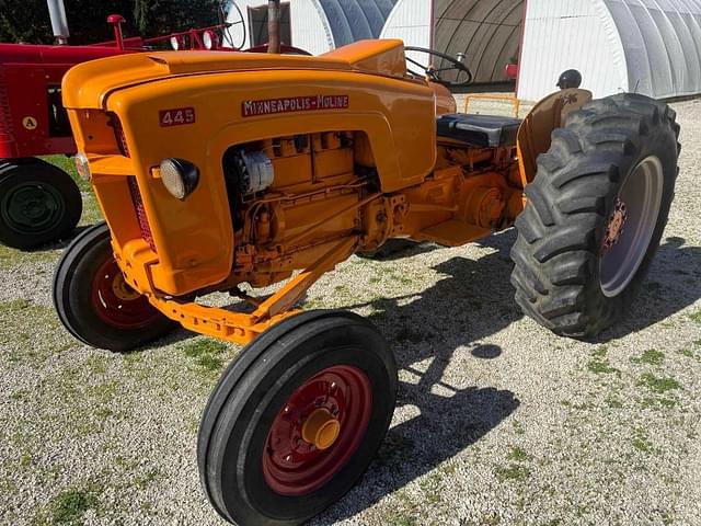 Image of Minneapolis-Moline 445 equipment image 1