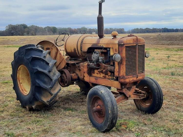 1957 Minneapolis-Moline GB Equipment Image0