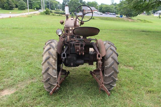 Image of Oliver Super 44 equipment image 2