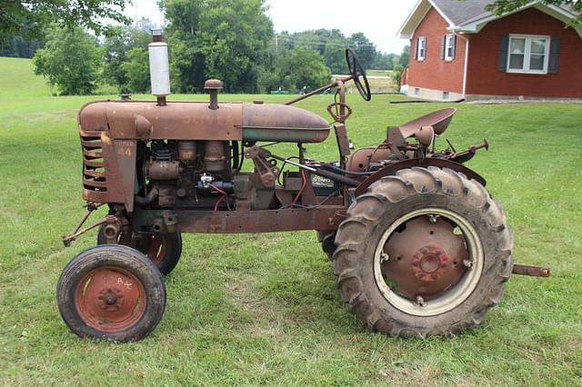 Image of Oliver Super 44 equipment image 4