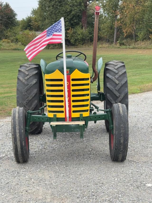 Image of Oliver Super 55 equipment image 1