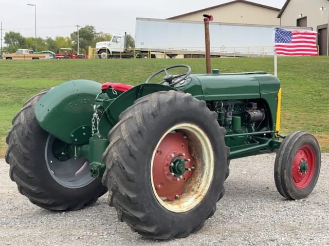 Image of Oliver Super 55 equipment image 4