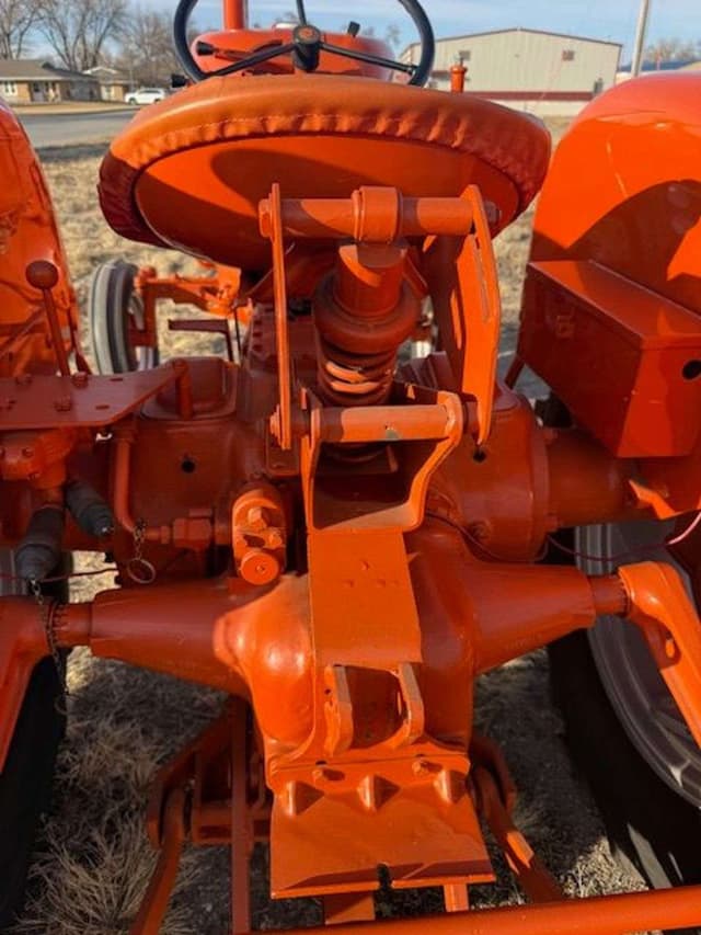 Image of Allis Chalmers D17 equipment image 4