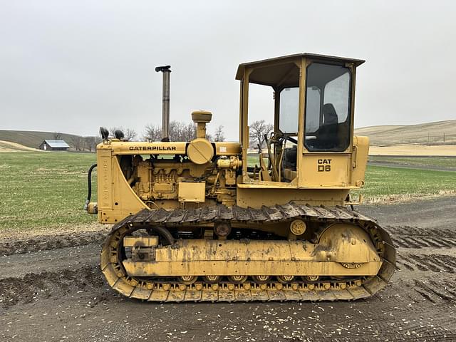 Image of Caterpillar D6 equipment image 2