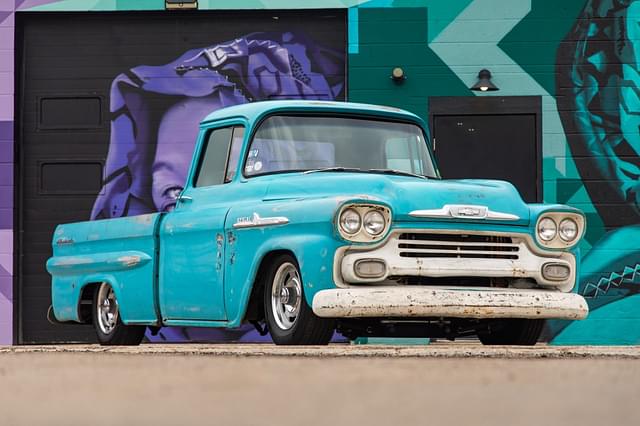 Image of Chevrolet Apache equipment image 1