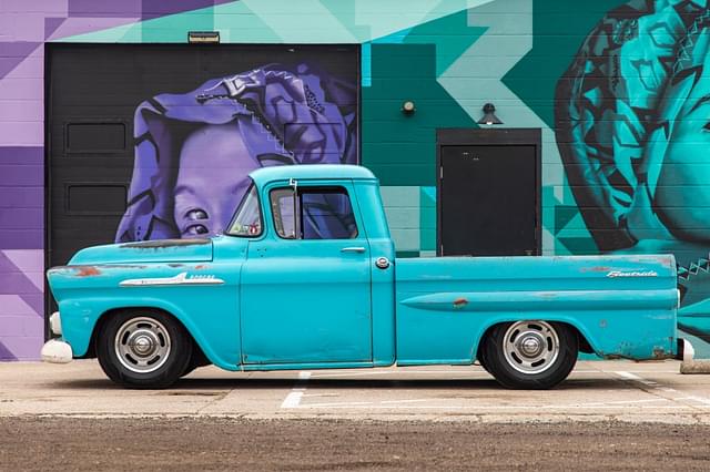 Image of Chevrolet Apache equipment image 2