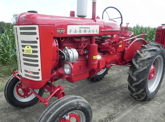 Image of Farmall 130 Primary Image