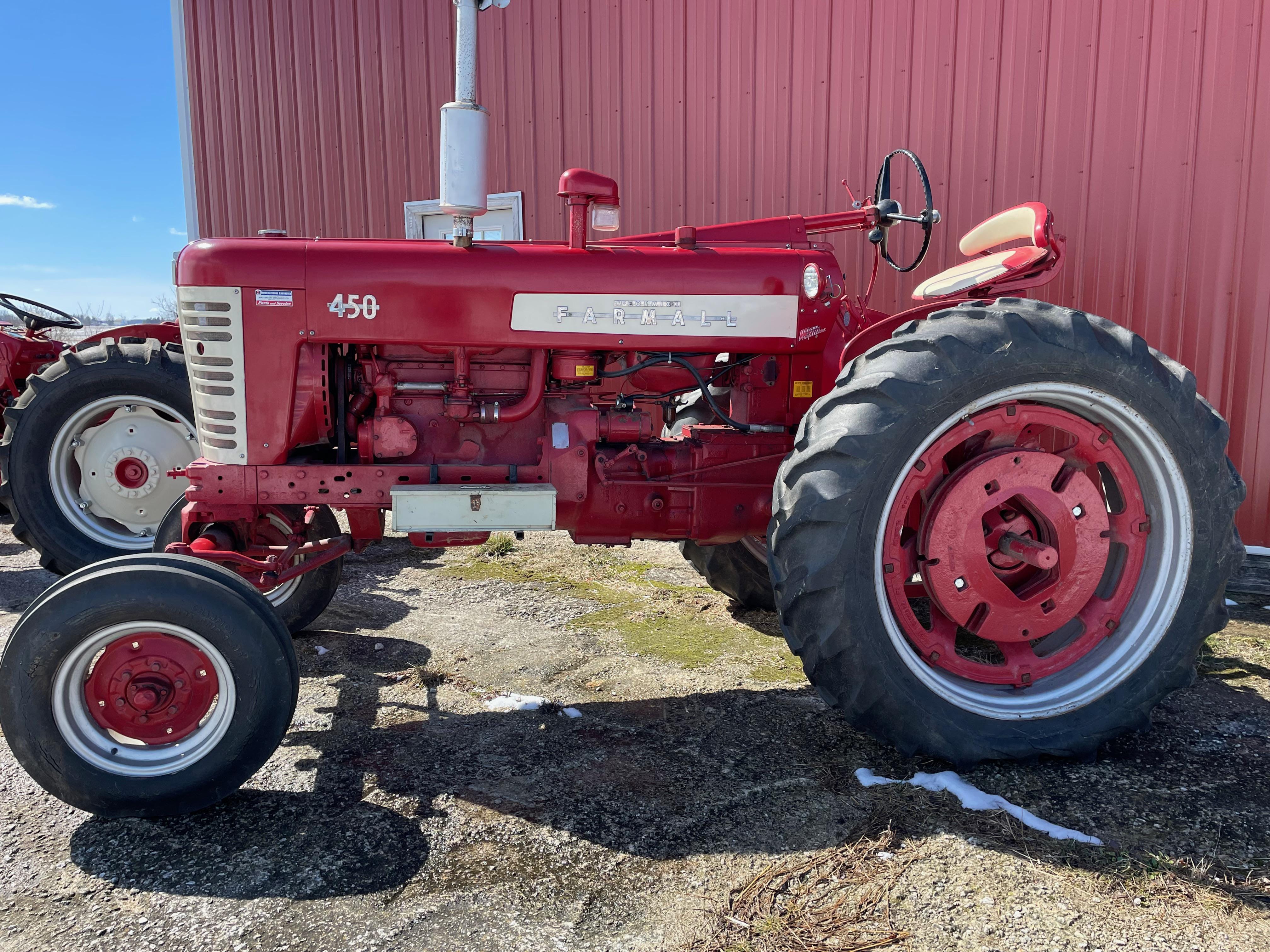 Main image Farmall 450