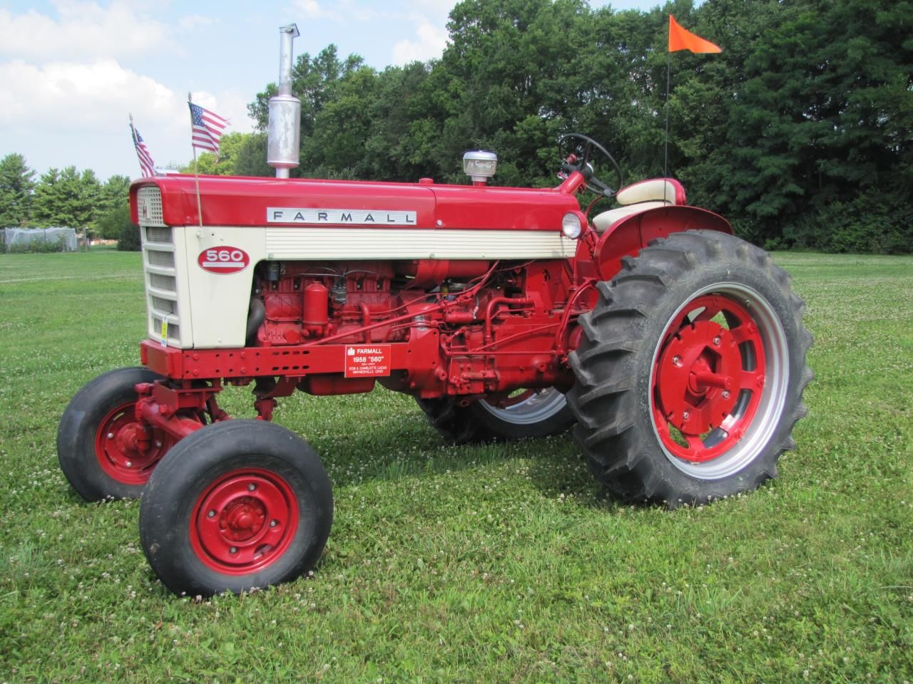 Main image International Harvester 560