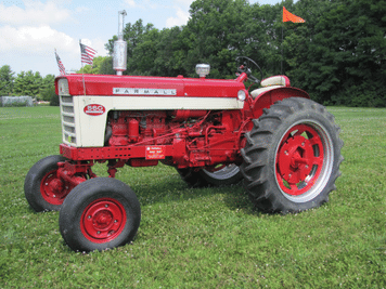 Main image International Harvester 560