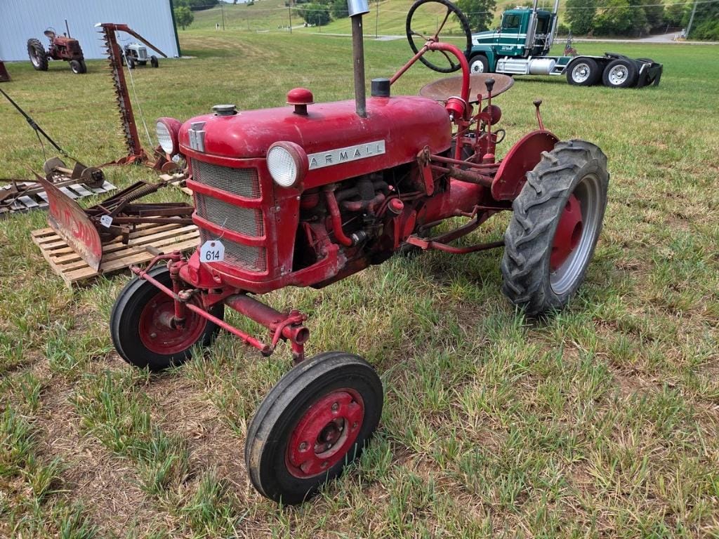 1958 Farmall Cub Equipment Image0