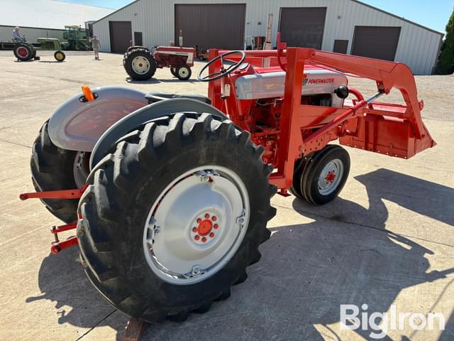 Image of Ford 901 equipment image 4