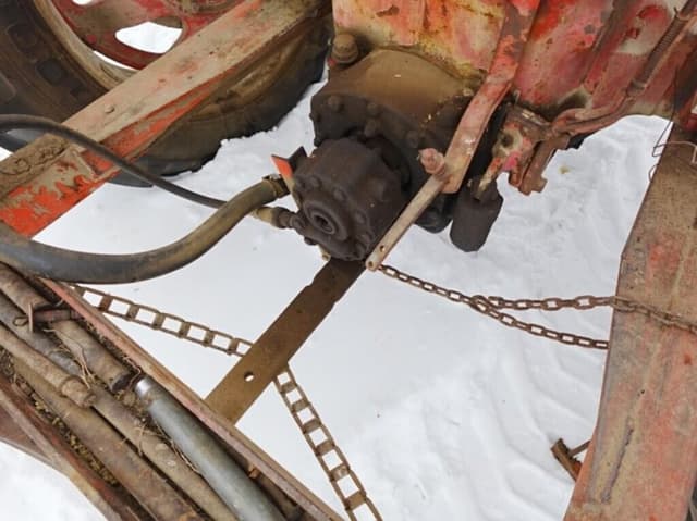 Image of International Harvester 450 equipment image 4