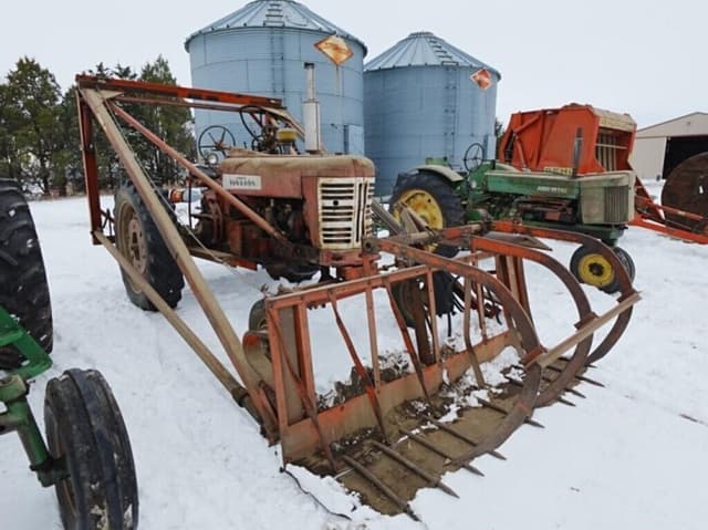 Image of International Harvester 450 equipment image 2