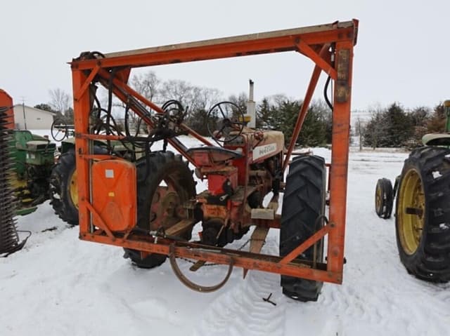 Image of International Harvester 450 equipment image 3