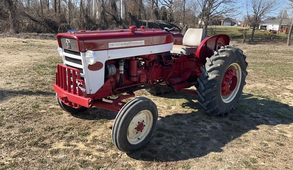 Image of International Harvester 240 Primary image