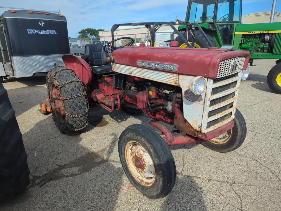 Image of International Harvester 240 Primary image