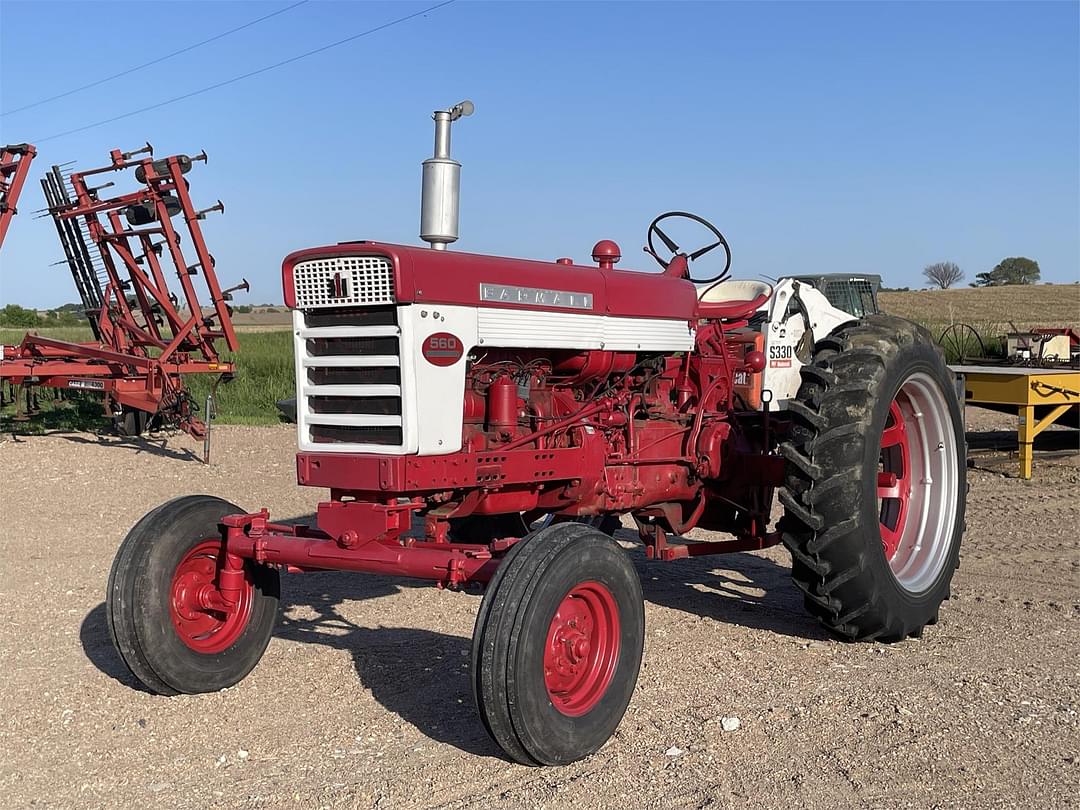 Image of Farmall 560  Primary image