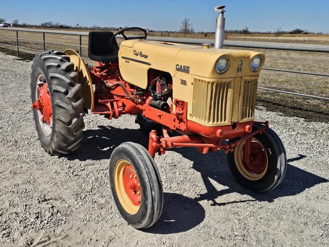 Image of J.I. Case 311-B equipment image 4